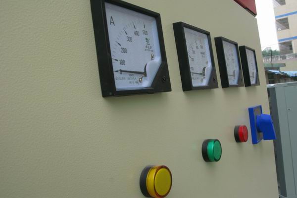 绿园配电柜-3683讲讲配电柜注意事项